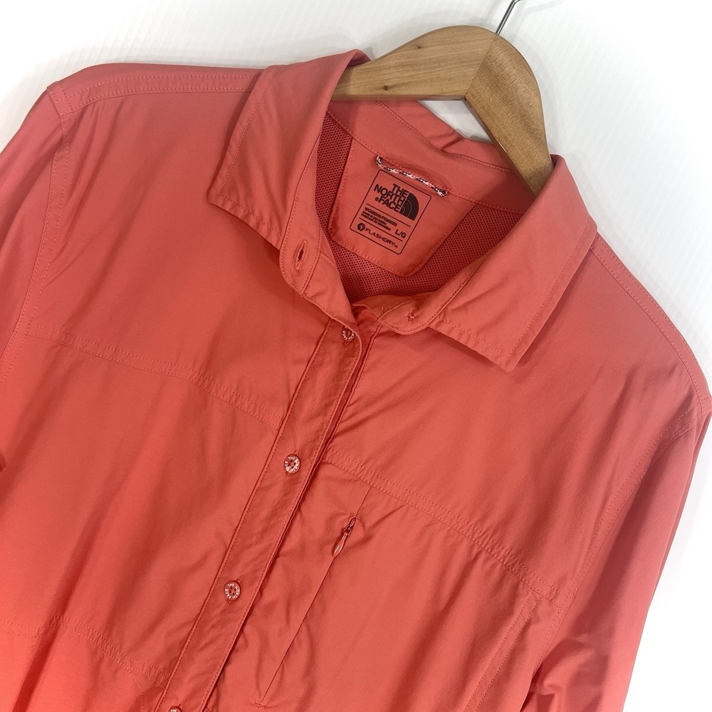North Face FlashDry Button Up Shirt Womens Sz L Roll Up Long Sleeves Coral *FLAW